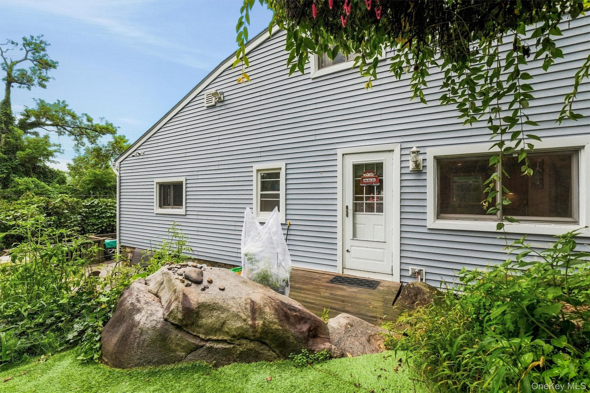 256 Haviland Drive thumbnail 2