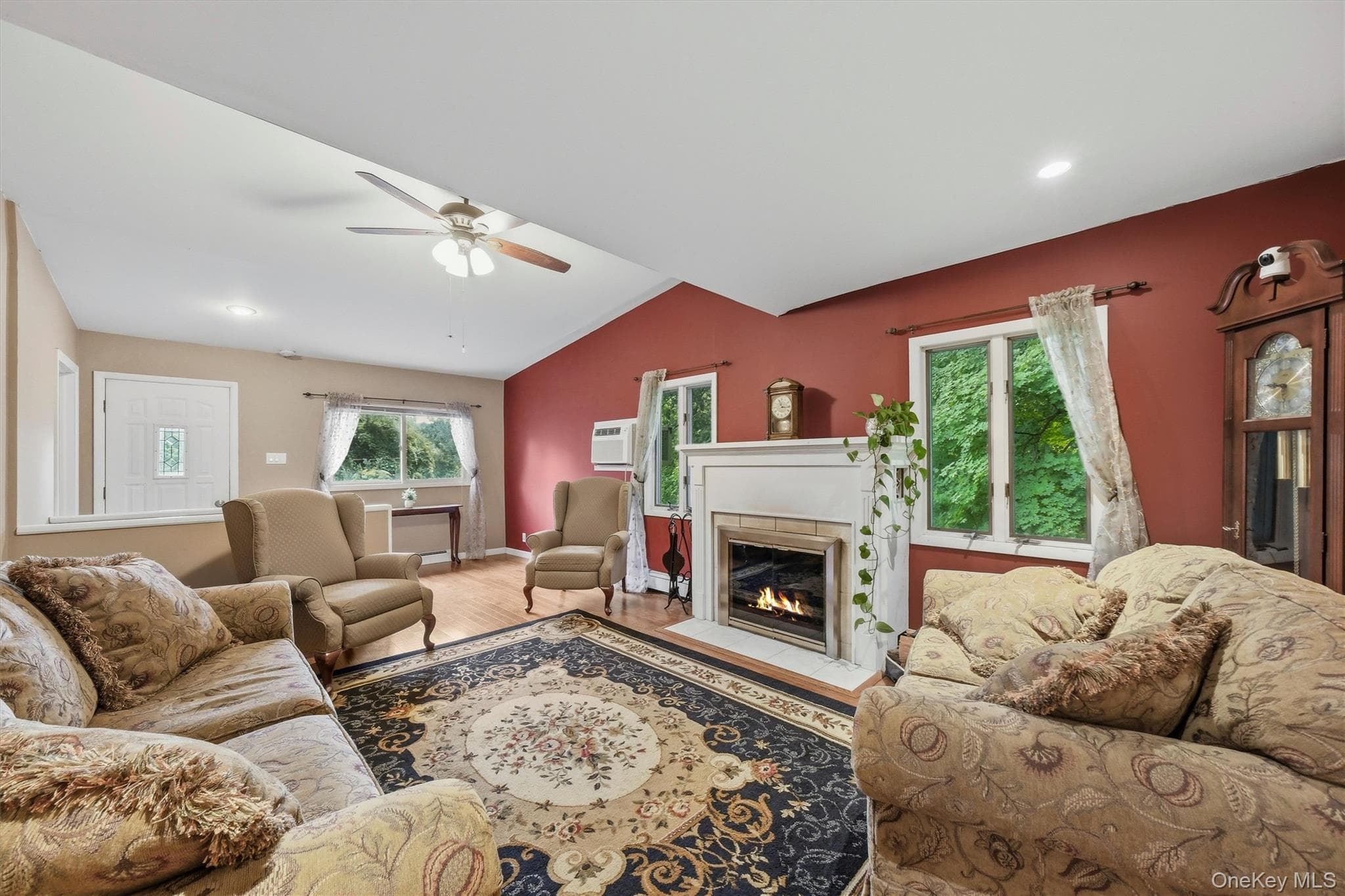256 Haviland Drive thumbnail 5