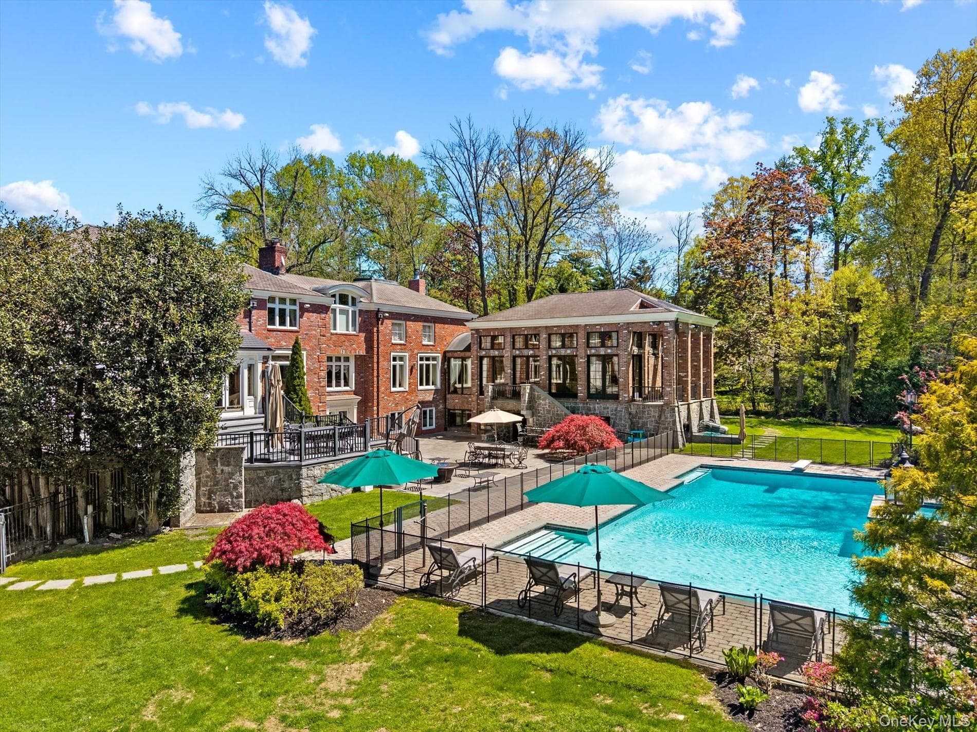 10 Hemlock Drive thumbnail 41