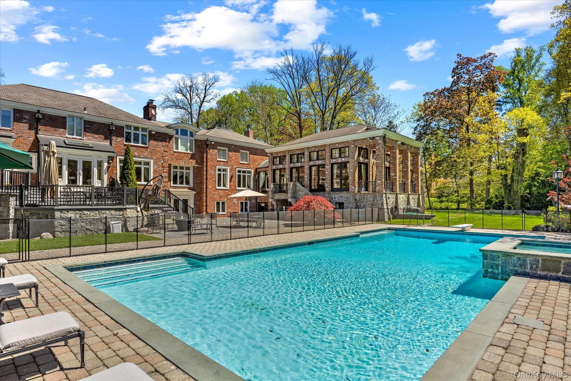 10 Hemlock Drive thumbnail 42
