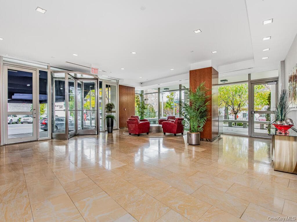 640 W 237th Street Unit: 7D thumbnail 21