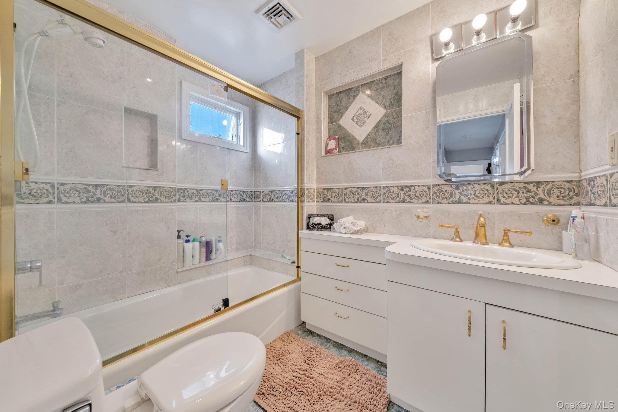 122-05 Metropolitan Avenue thumbnail 14