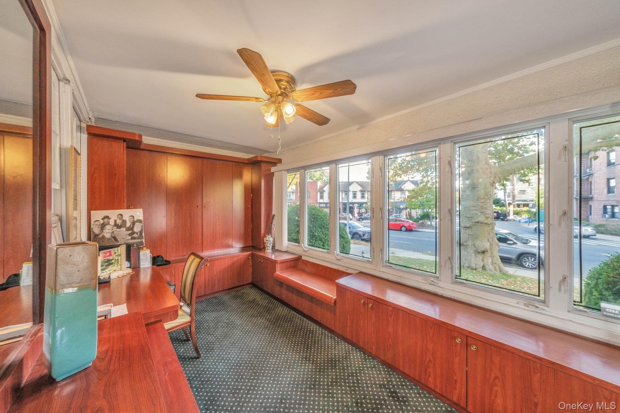 122-05 Metropolitan Avenue thumbnail 2