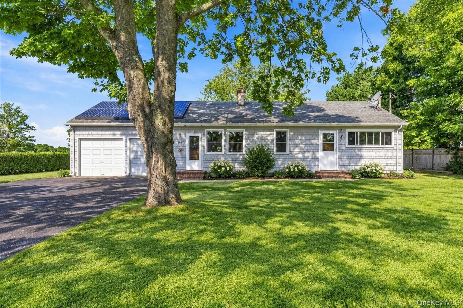 995 Schoolhouse Road photo 1