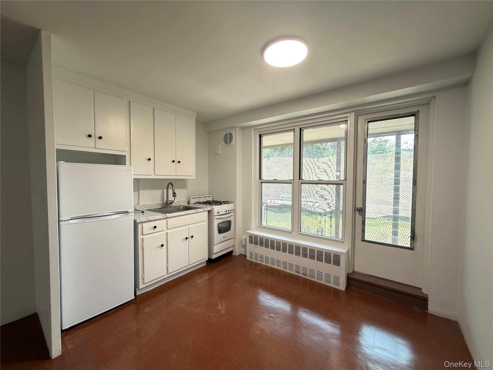 35-51 85 Street Unit: 2A thumbnail 3