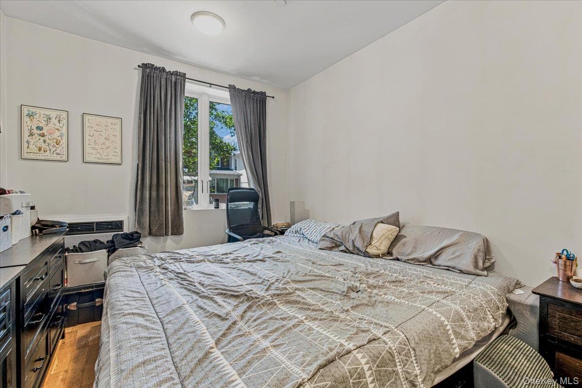 2231 62nd Street Unit: 1A thumbnail 8
