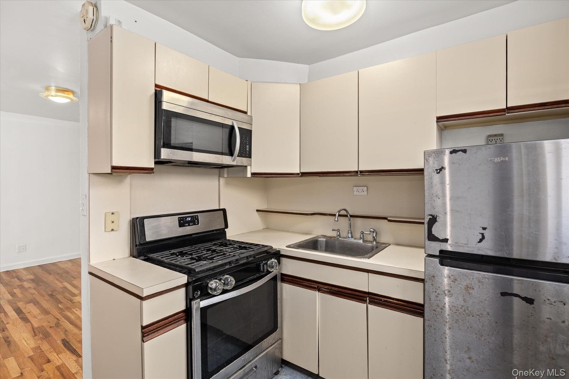 67-30 Clyde Street Unit: 6G thumbnail 7