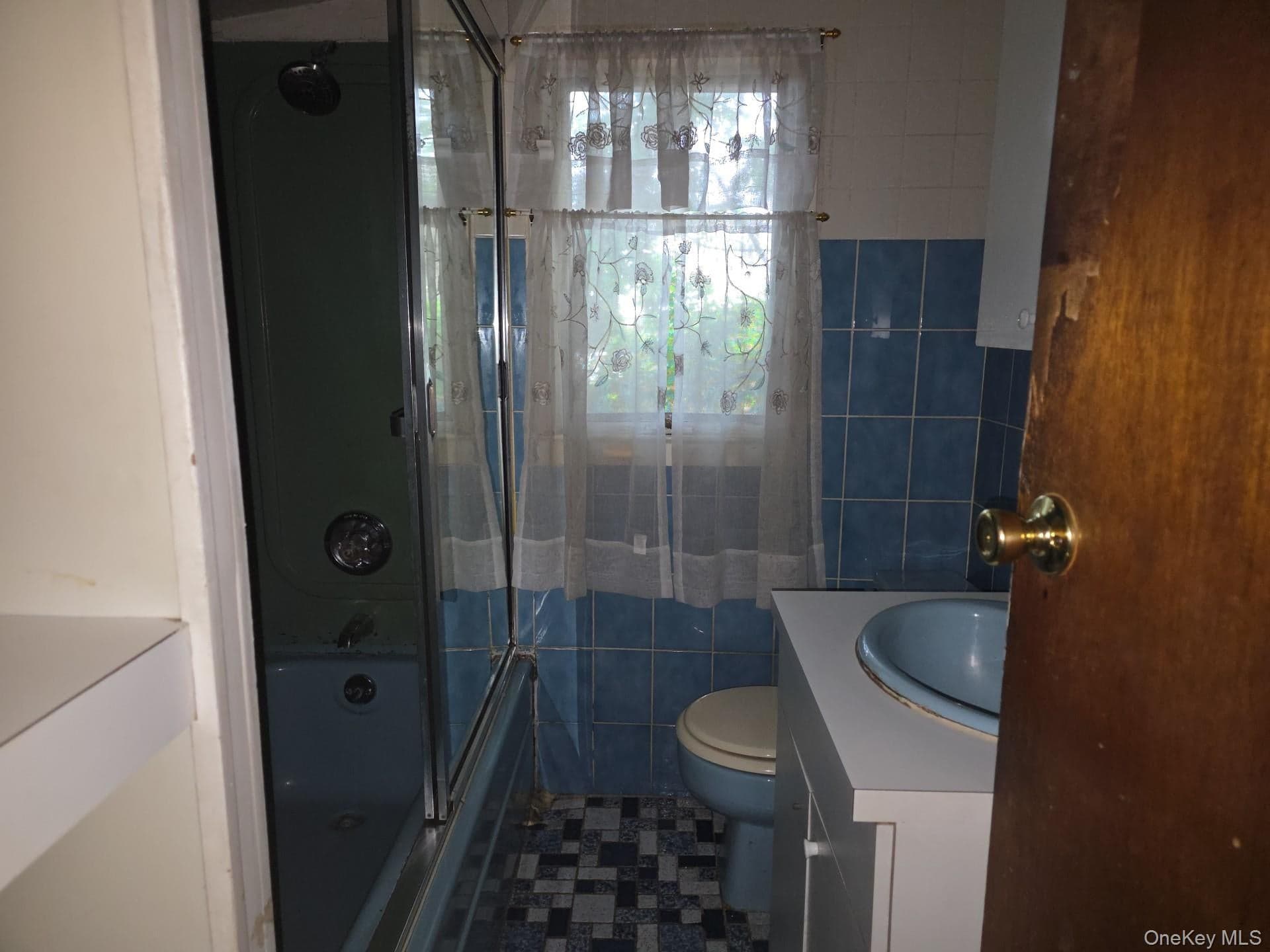 236 Holland Avenue thumbnail 8