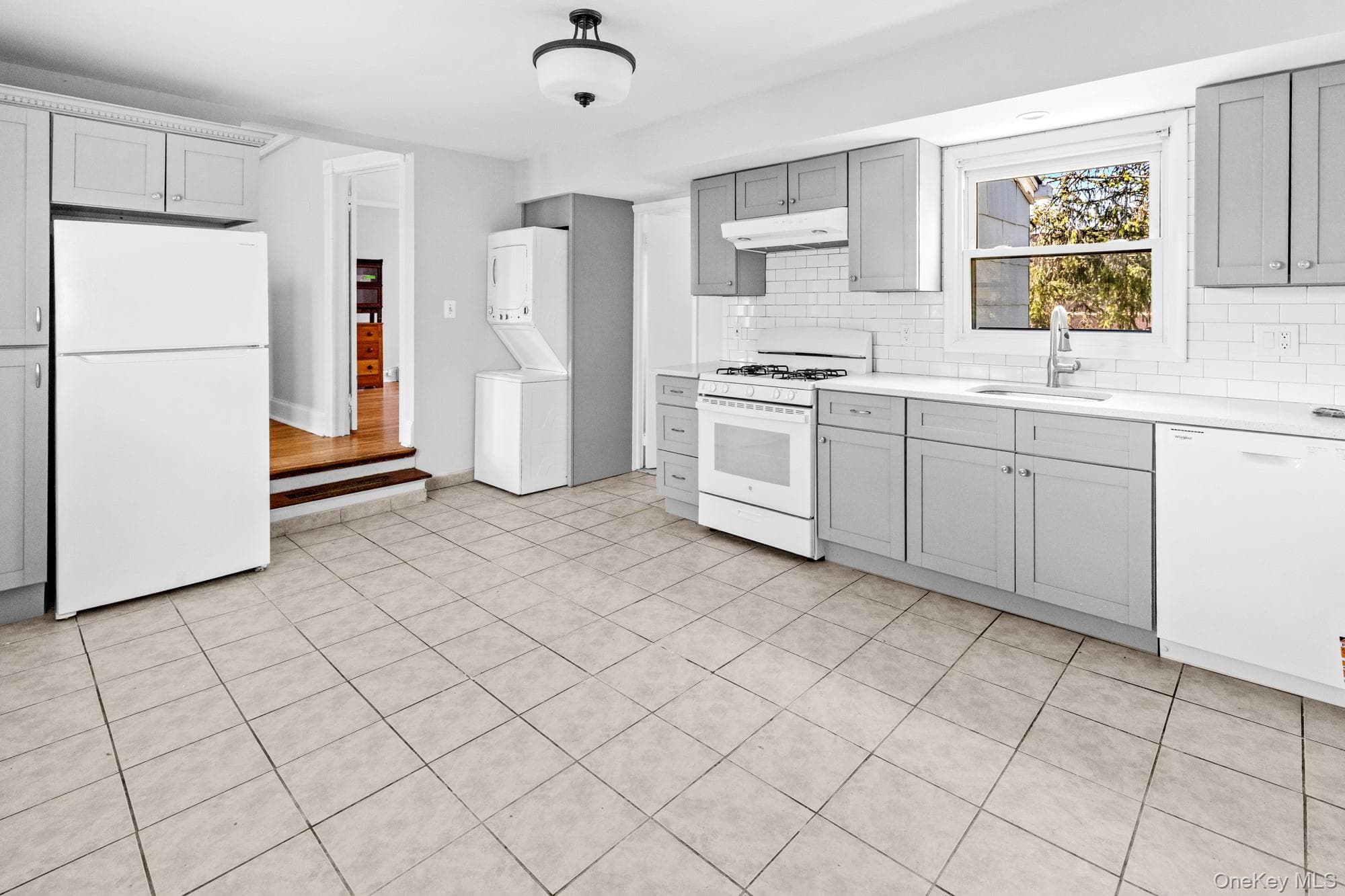 1220 Youngs Avenue thumbnail 27
