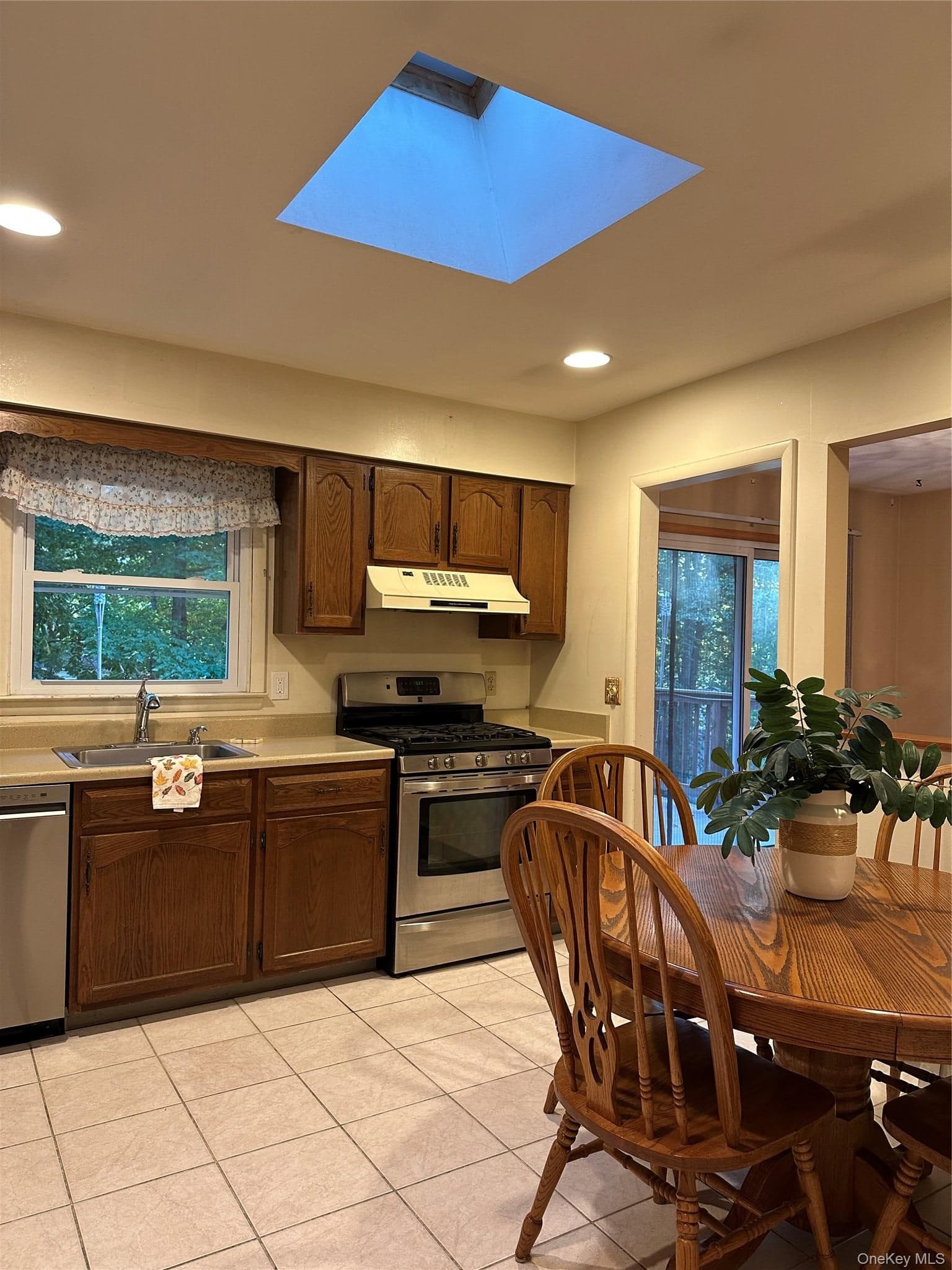 26 Rockwood Drive thumbnail 9