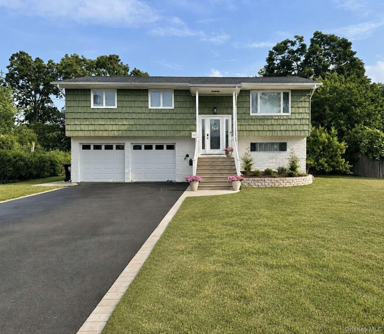122 Jordan Street, Bay Shore