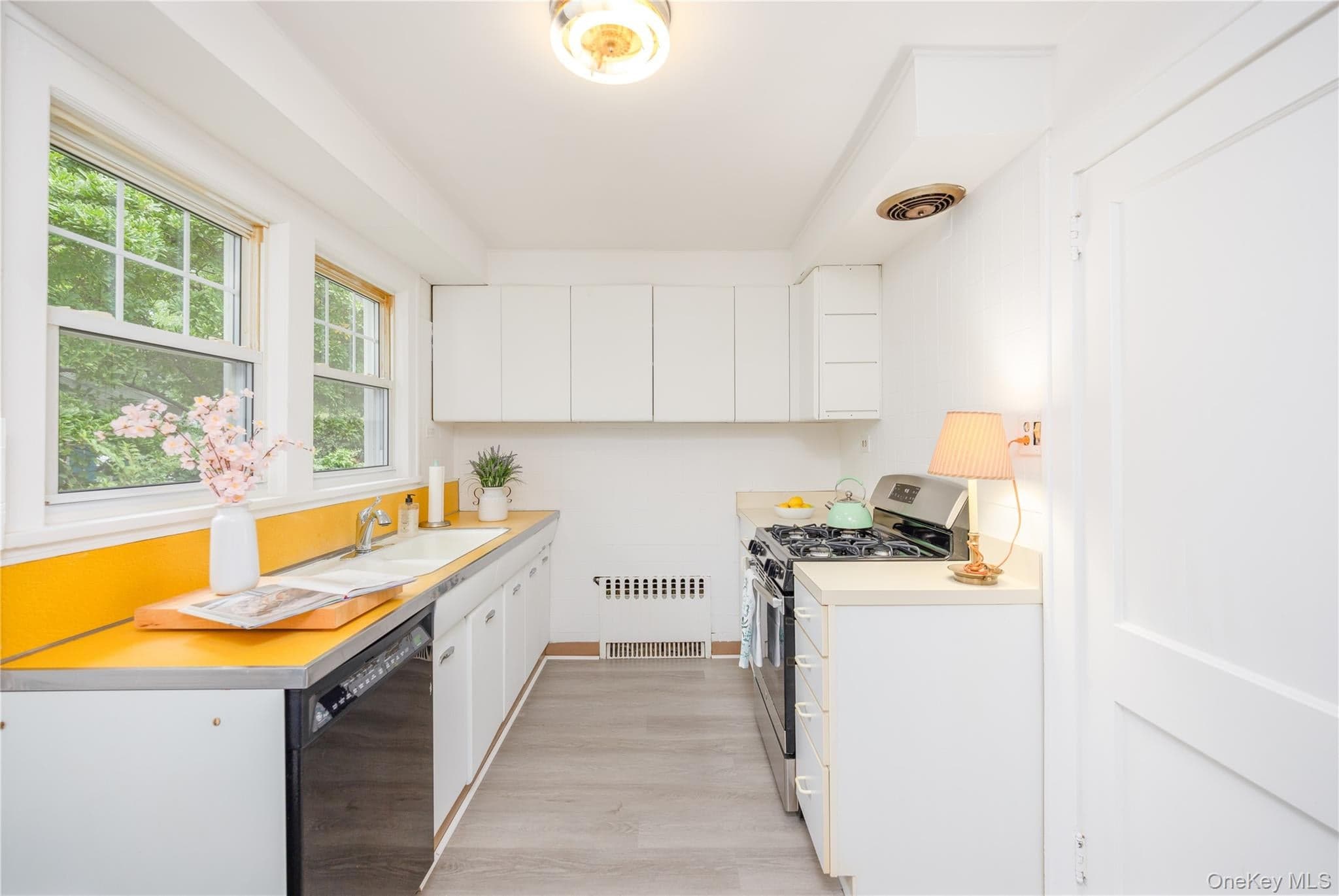 20 Byron Avenue thumbnail 10