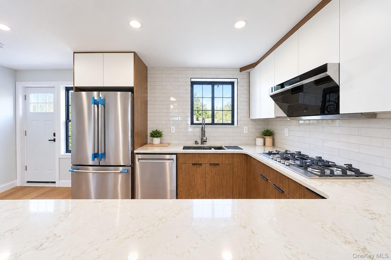 1111 Shore Parkway thumbnail 9
