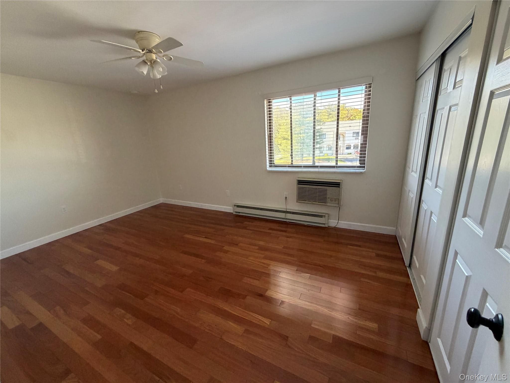 29 Scarborough Lane Unit: D thumbnail 4