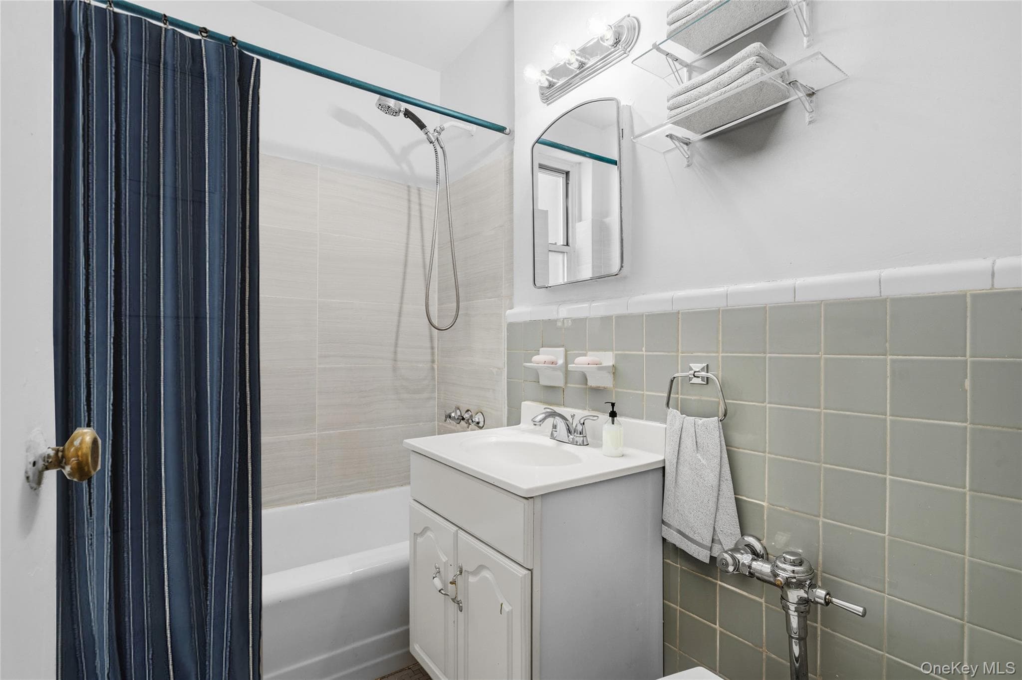 7445 Yellowstone Boulevard Unit: 6F thumbnail 10