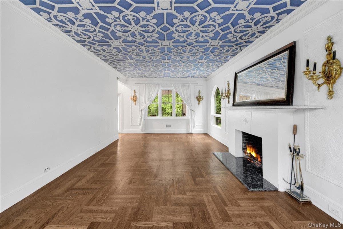 32 Deerfield Avenue thumbnail 12