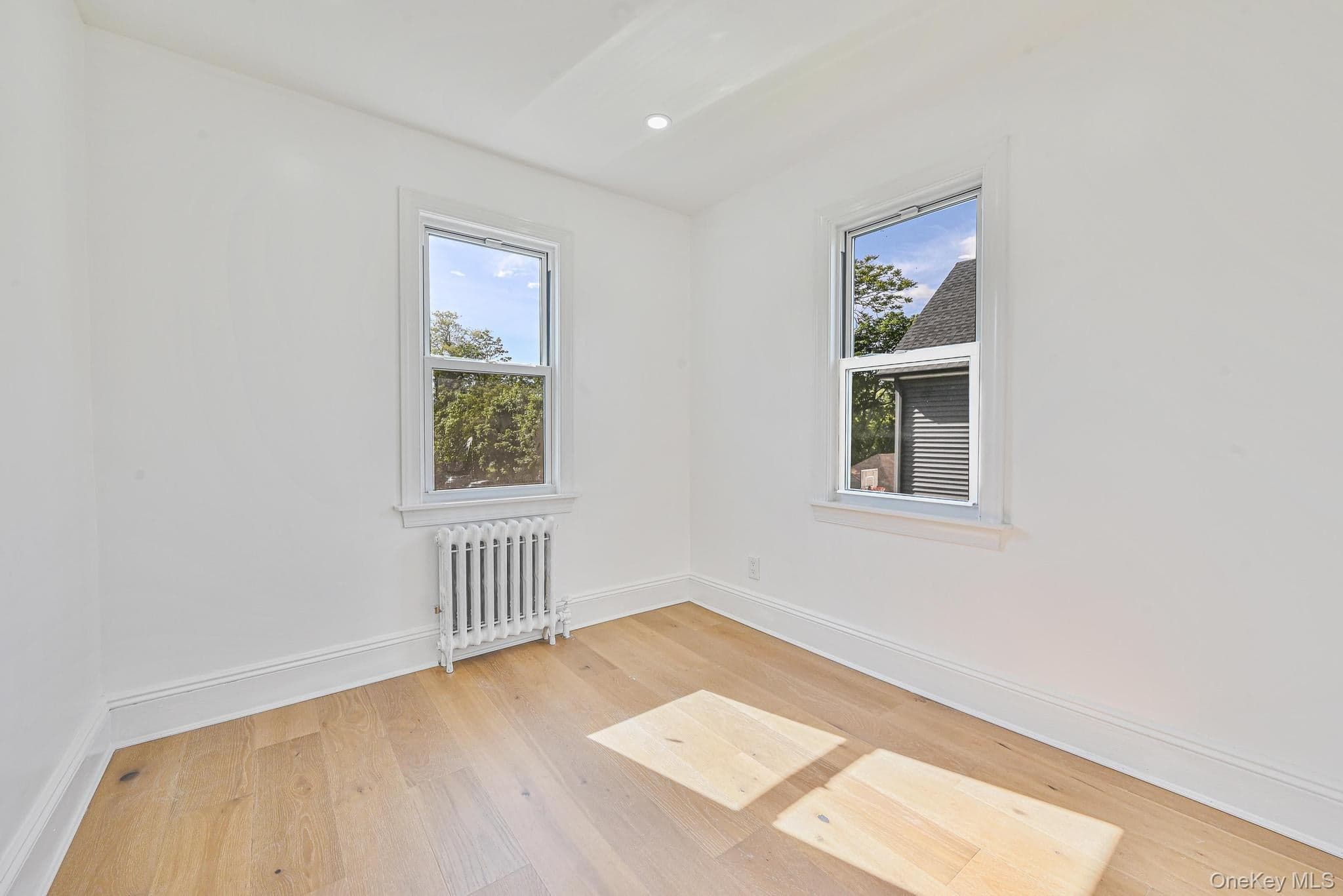 108 N Forest Avenue thumbnail 20