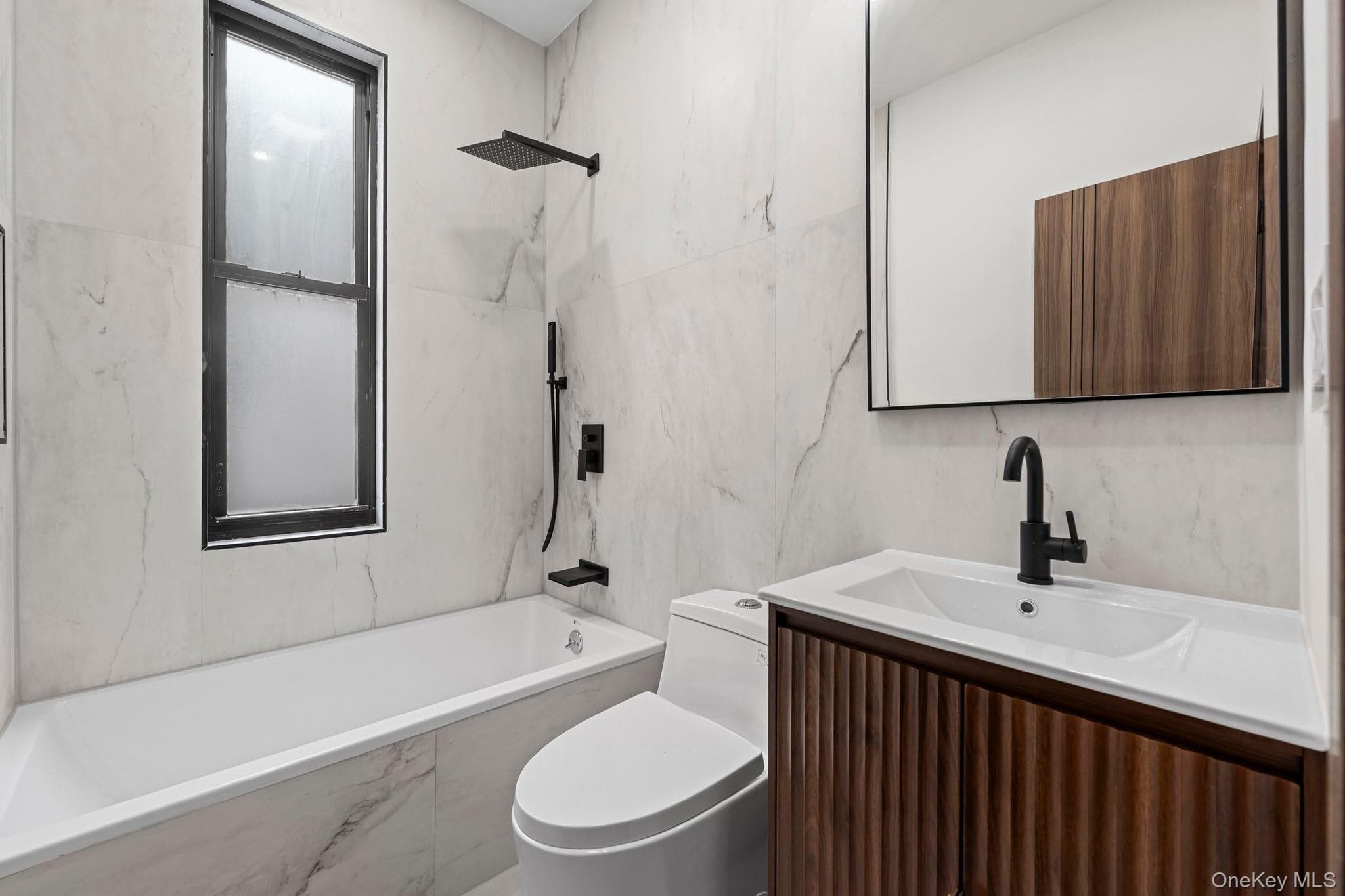 1024 E 226th Street thumbnail 5