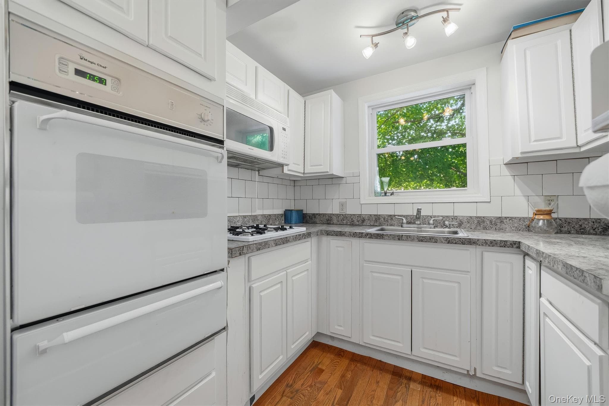 223 Yulan-barryville Road thumbnail 12