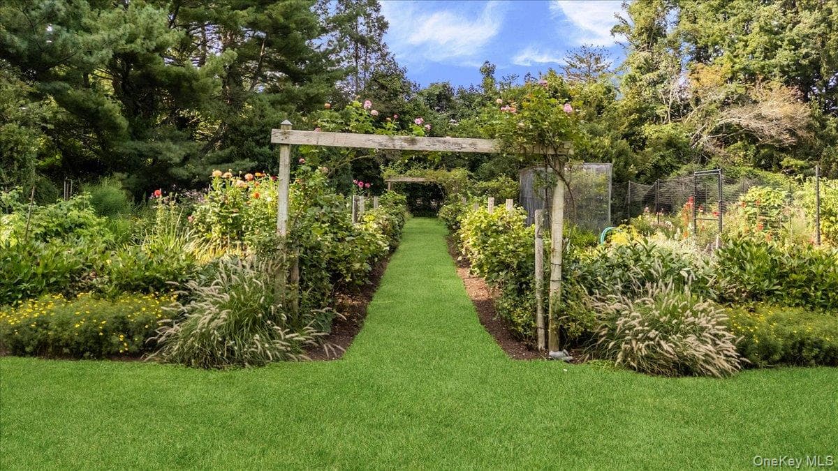 347 Duck Pond Road thumbnail 47