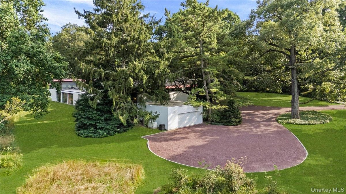 347 Duck Pond Road thumbnail 41