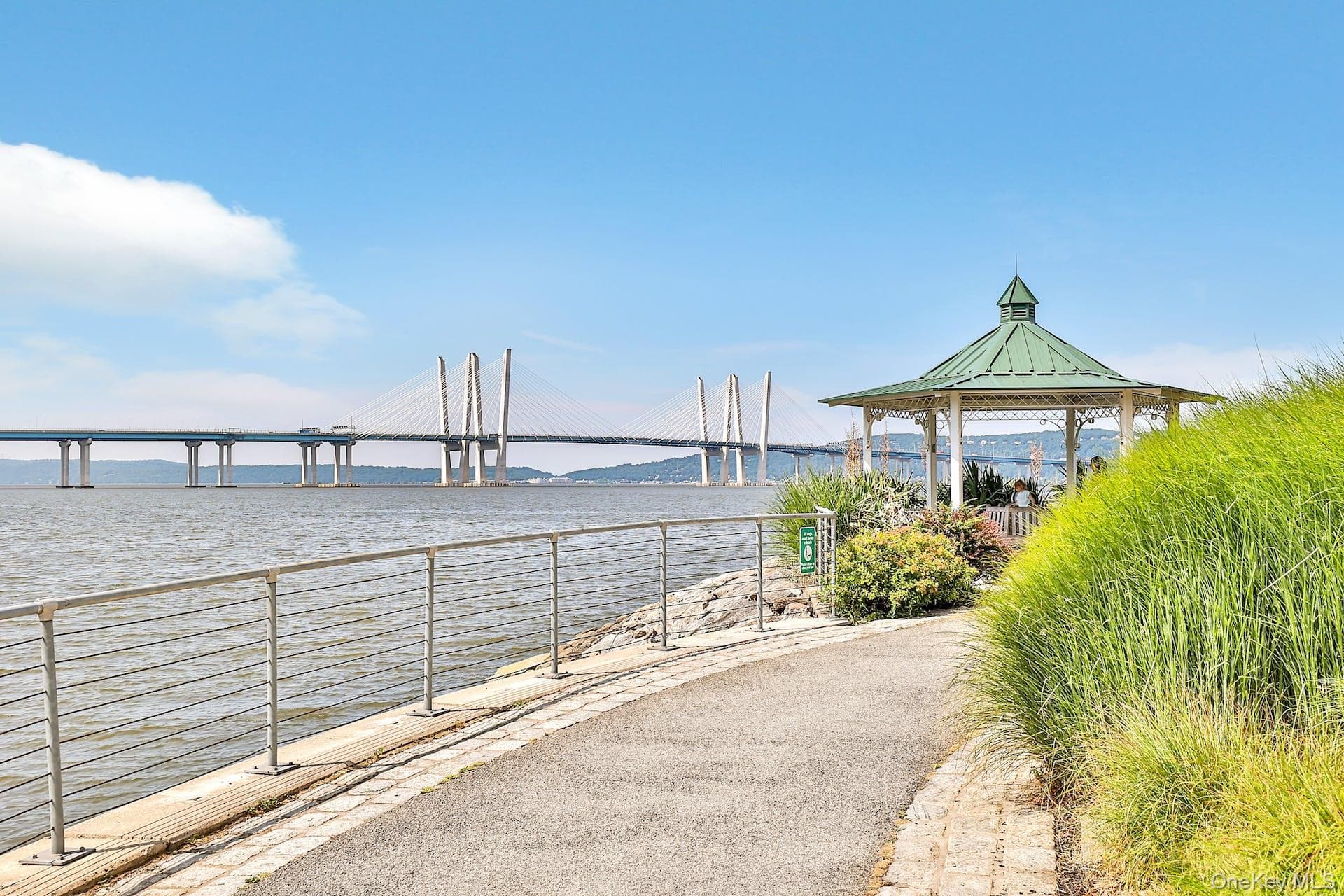 323 Palisades Boulevard thumbnail 35