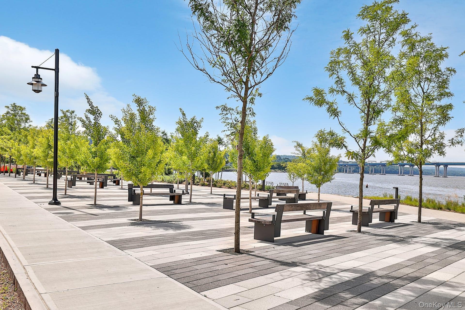 323 Palisades Boulevard thumbnail 33