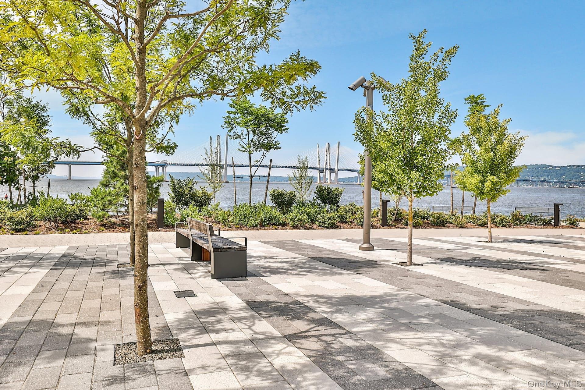 323 Palisades Boulevard thumbnail 36