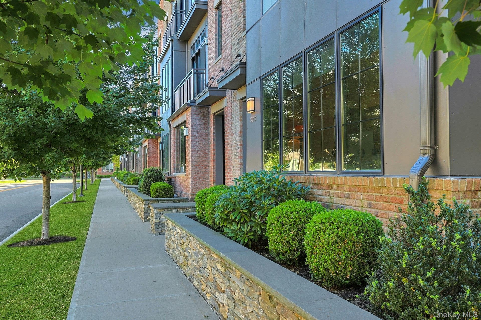 323 Palisades Boulevard thumbnail 31