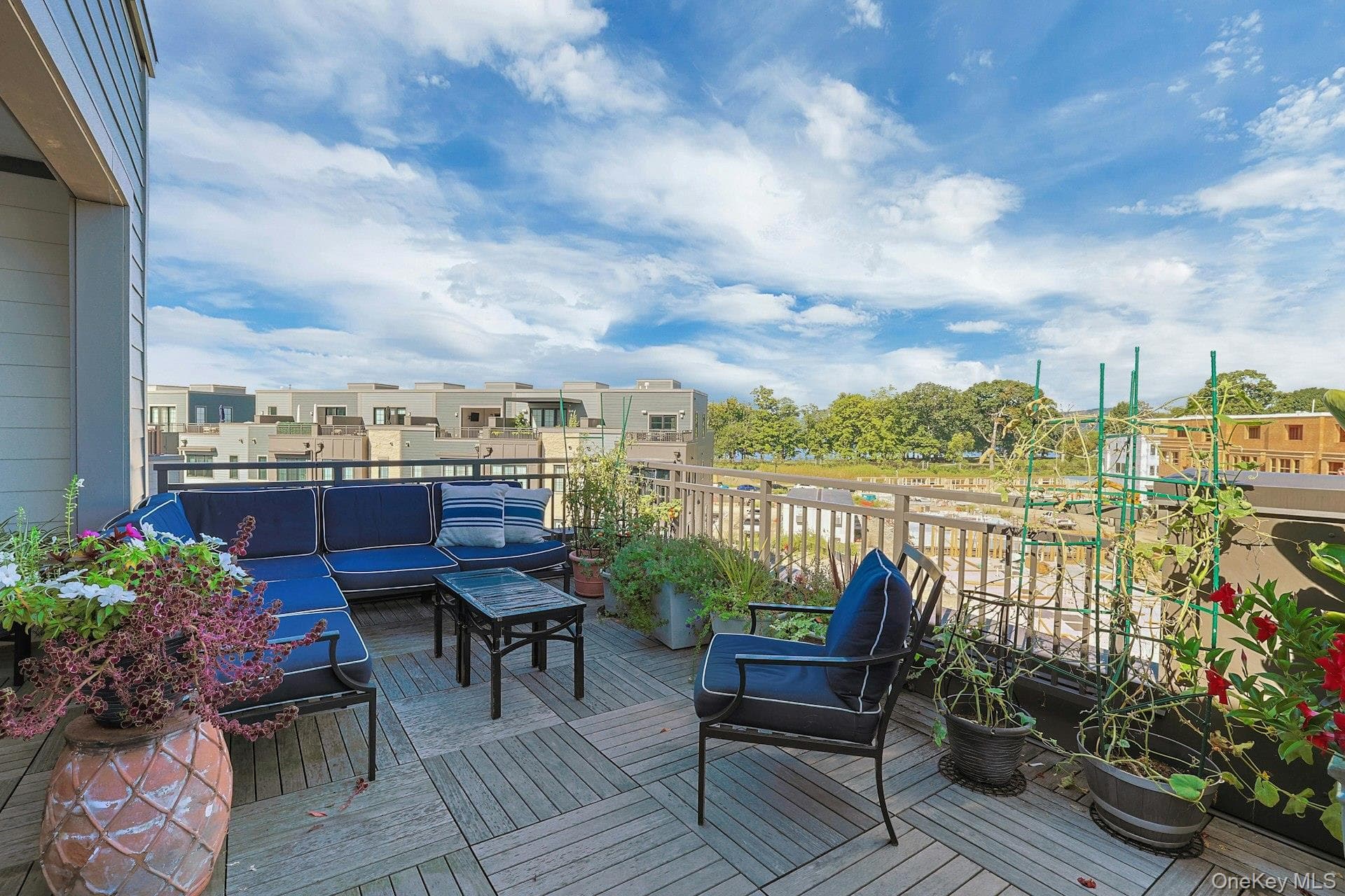 323 Palisades Boulevard thumbnail 25