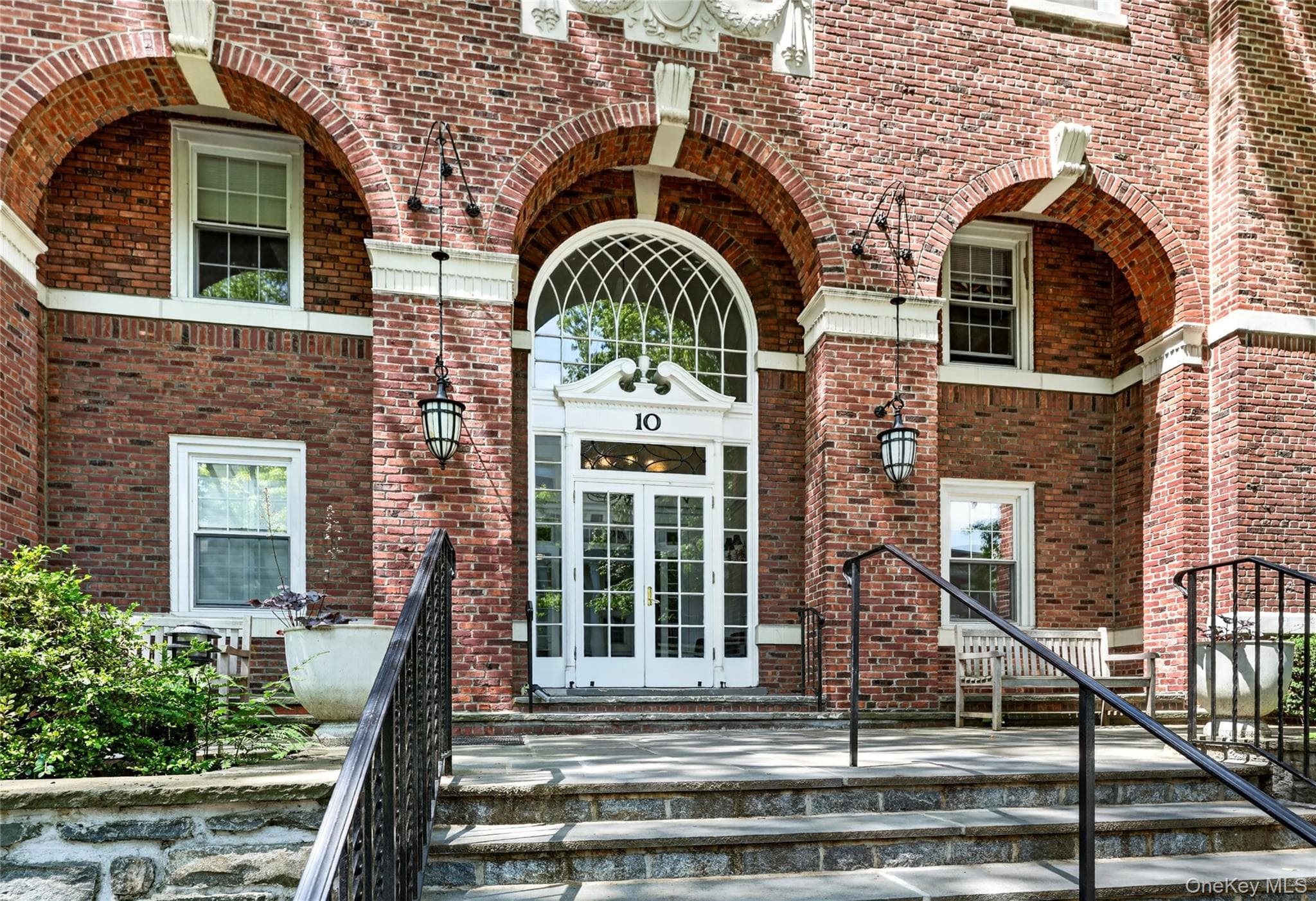 10 Brooklands Cir Unit: 5H, Bronxville