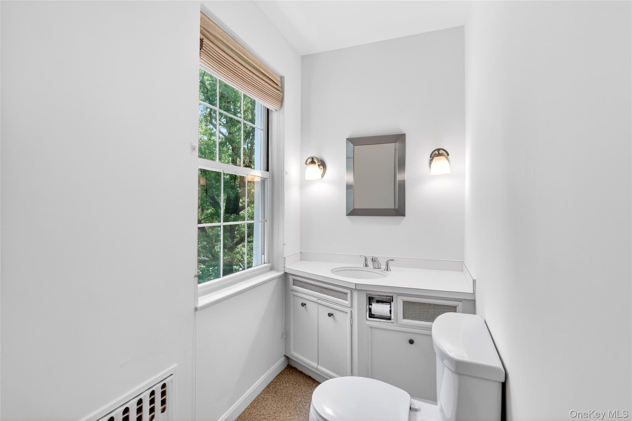 10 Brooklands Cir Unit: 5H thumbnail 6
