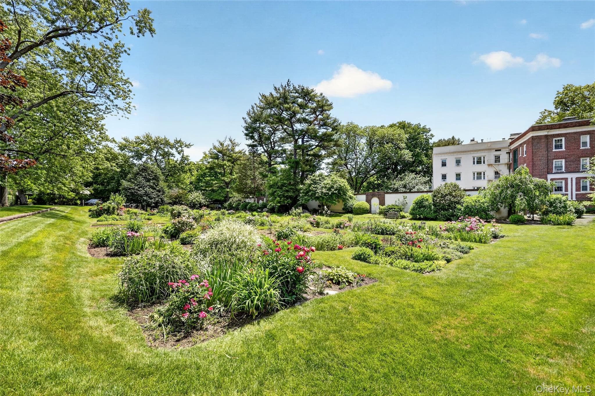 10 Brooklands Cir Unit: 5H thumbnail 27