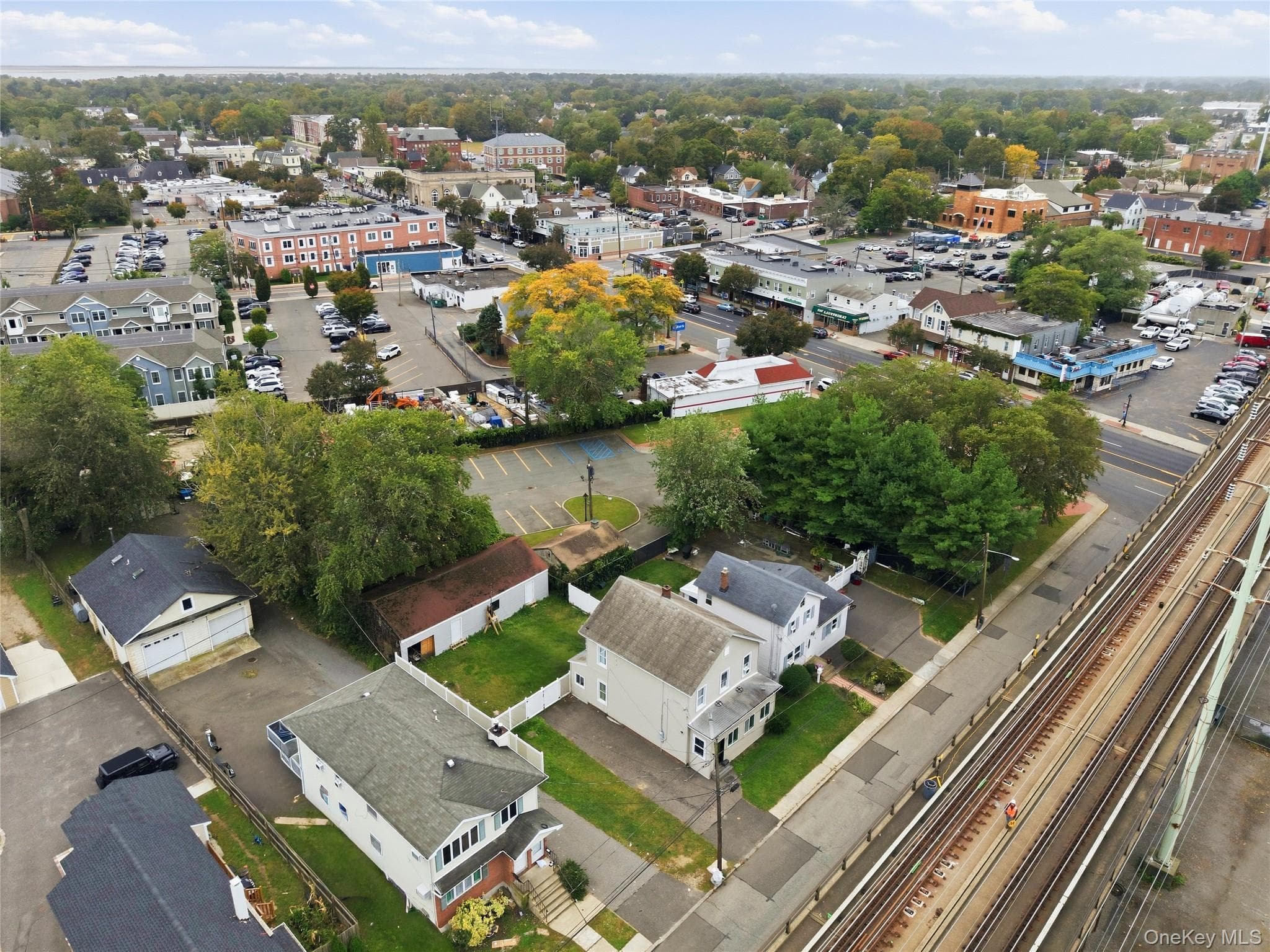 19 Railroad Avenue thumbnail 35