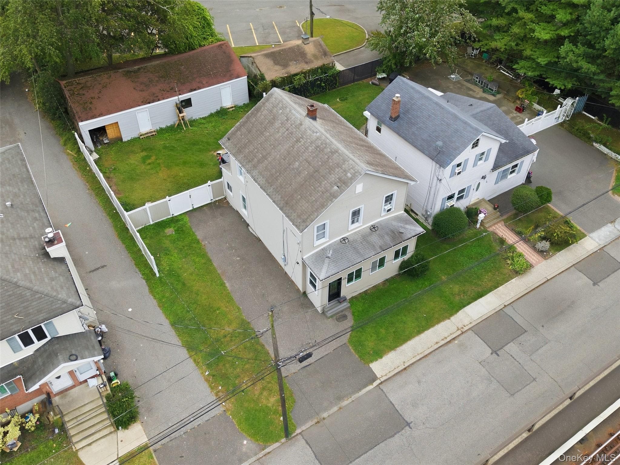 19 Railroad Avenue thumbnail 29