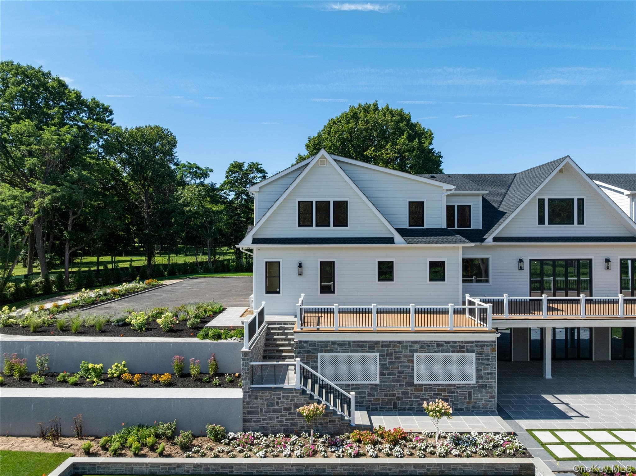 220 Beach Road thumbnail 27
