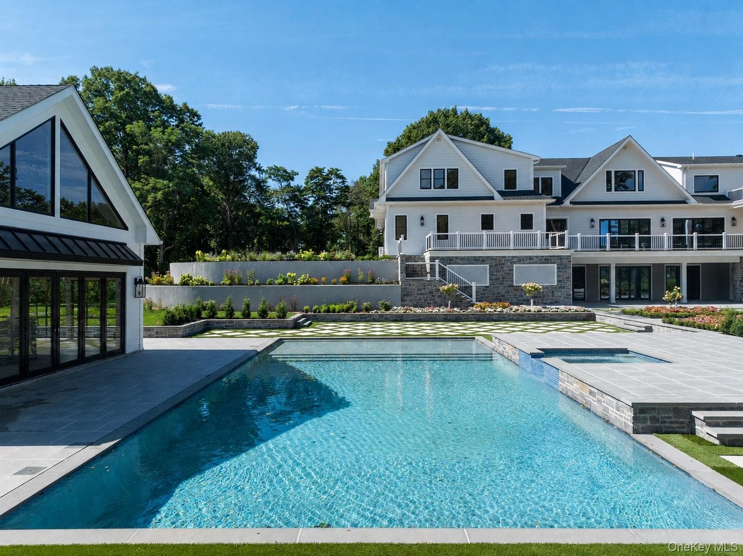 220 Beach Road thumbnail 30
