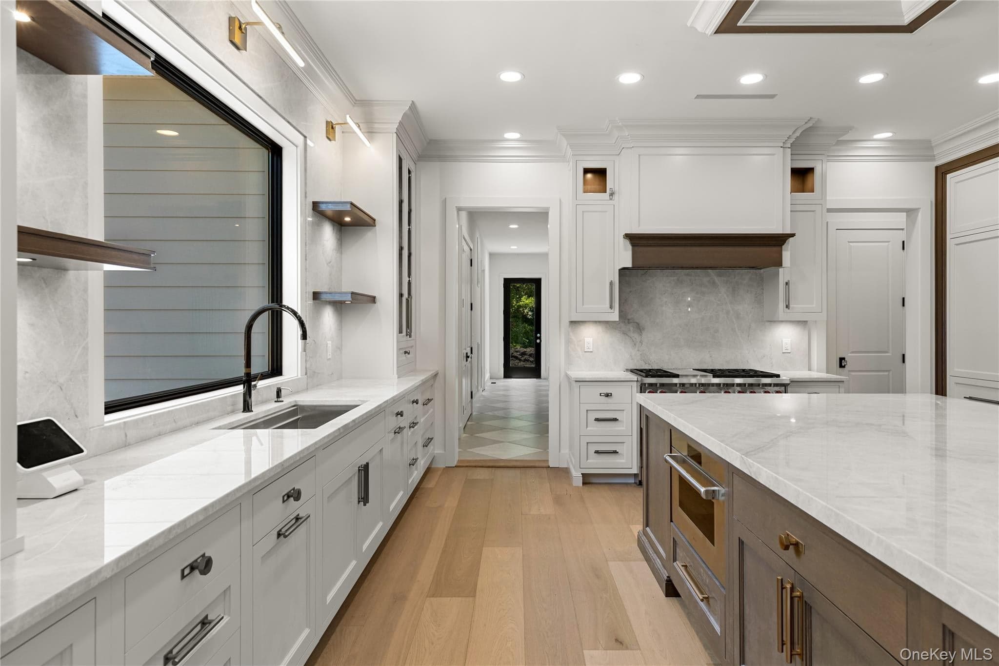 220 Beach Road thumbnail 17