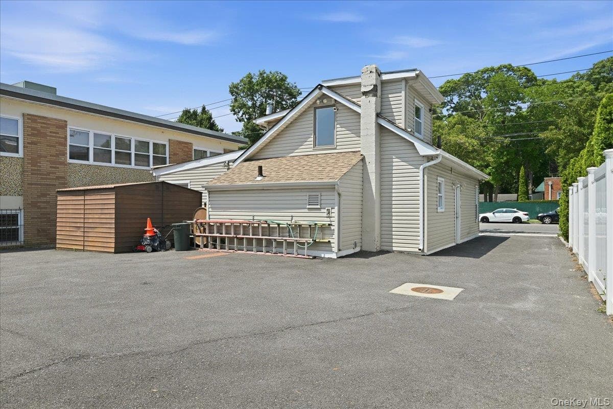 2169 Wantagh Avenue thumbnail 8
