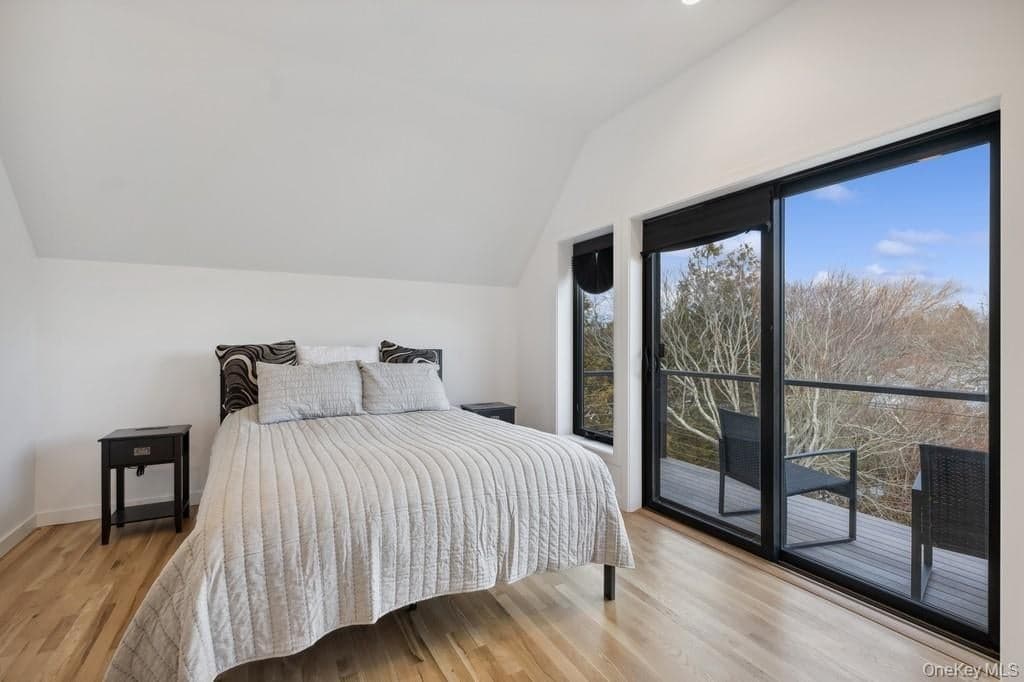 45 Ditch Plains Road thumbnail 11