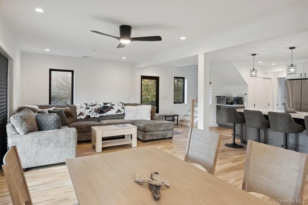 45 Ditch Plains Road thumbnail 5
