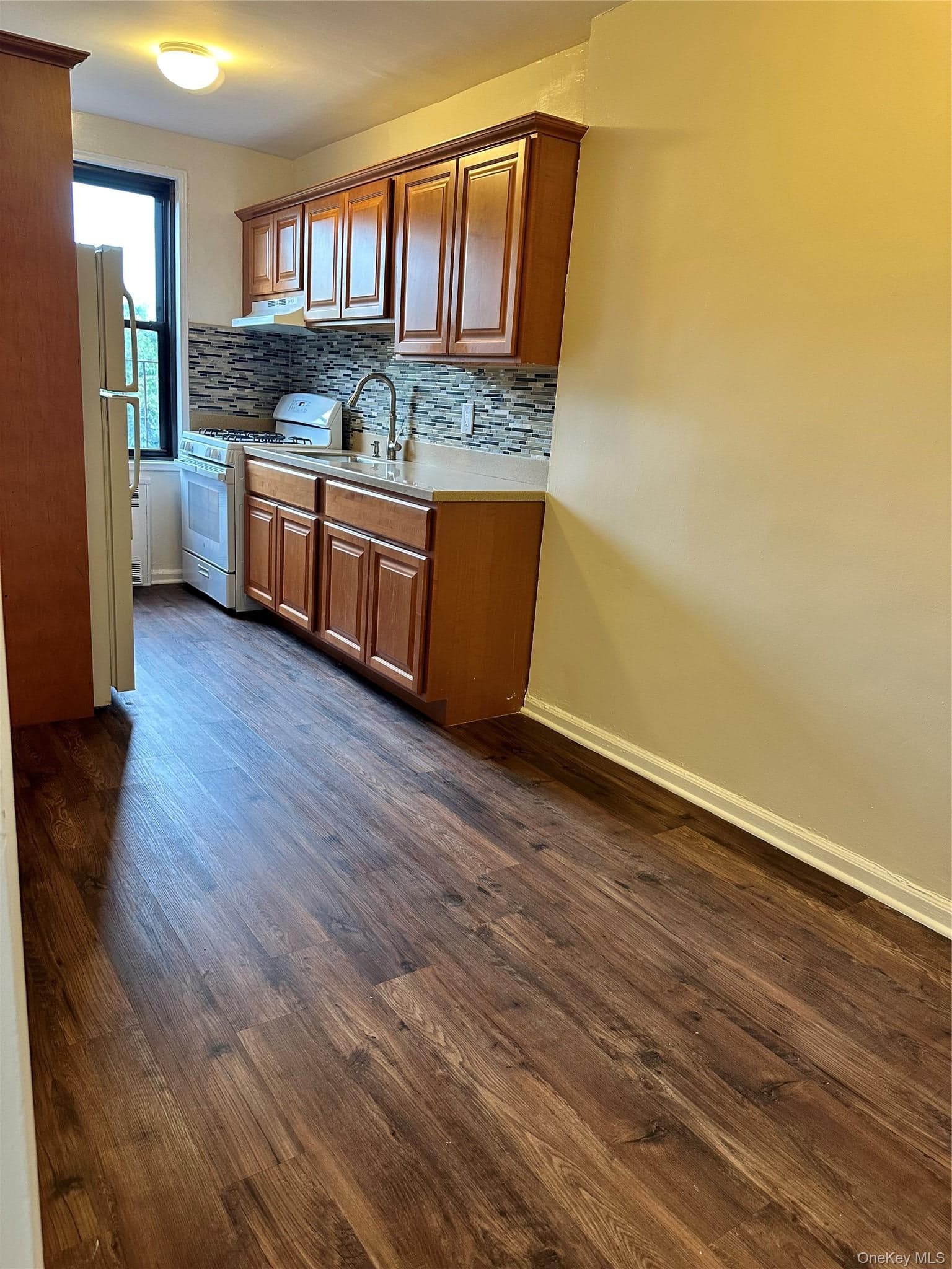 150-25 72 Road Unit: 1J thumbnail 5