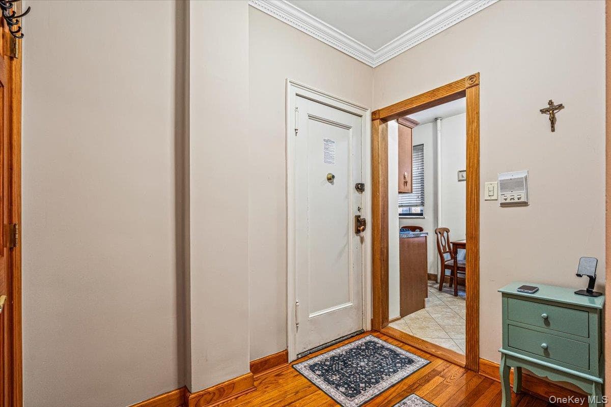 8344 Lefferts Boulevard Unit: 3D thumbnail 3