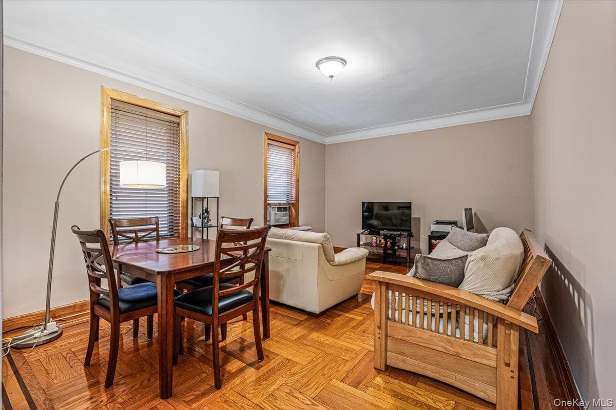 8344 Lefferts Boulevard Unit: 3D thumbnail 4