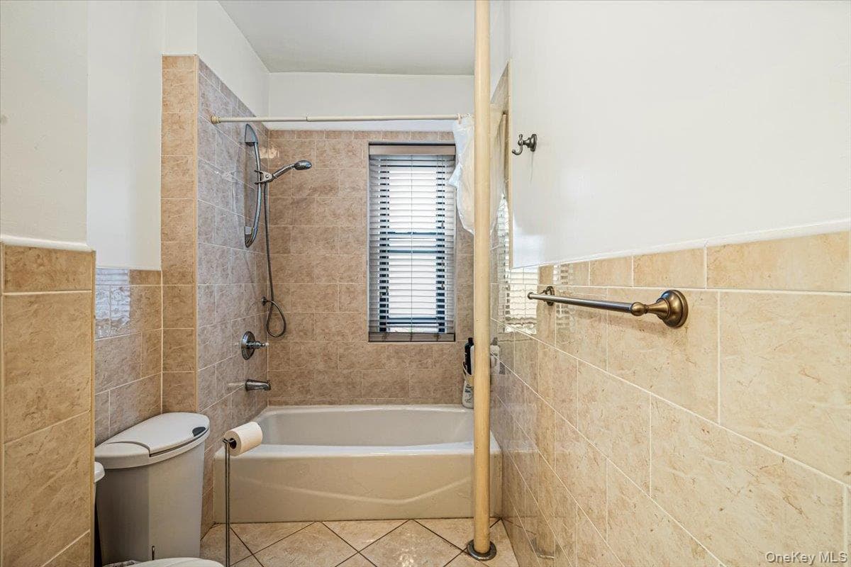 8344 Lefferts Boulevard Unit: 3D thumbnail 9