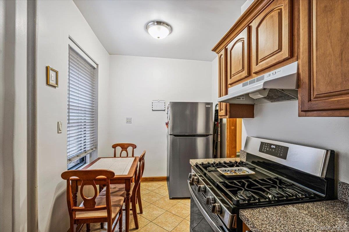 8344 Lefferts Boulevard Unit: 3D thumbnail 7