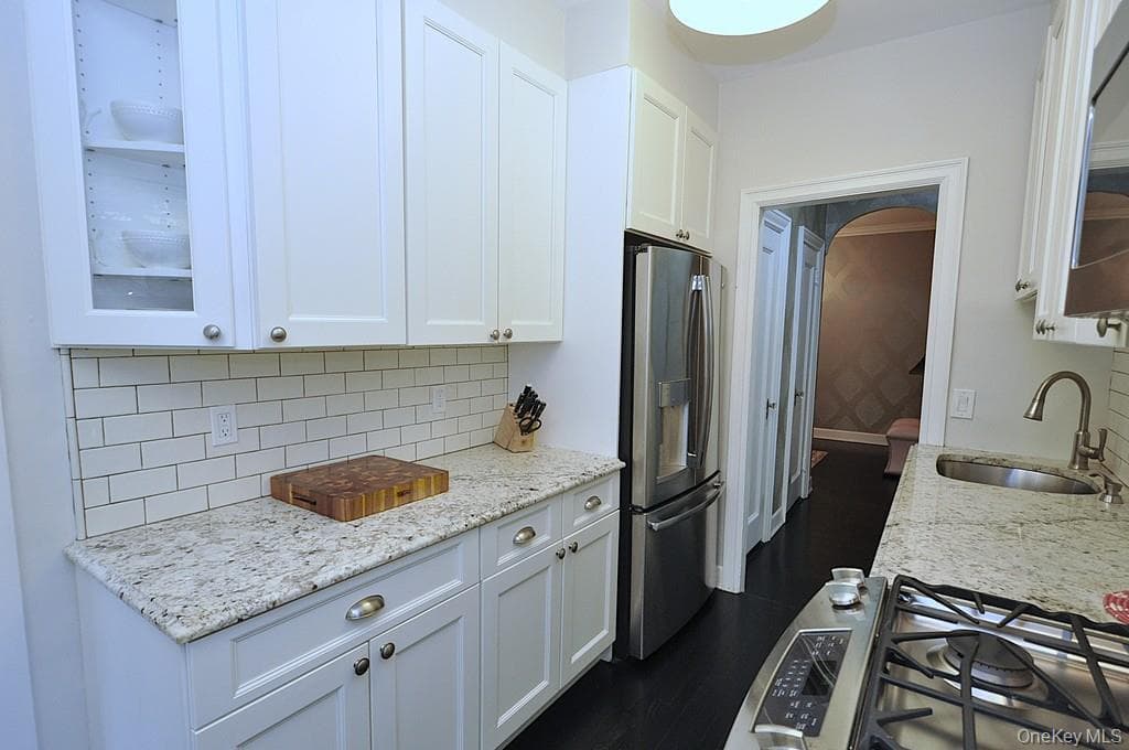 143 Garth Road Unit: 4N thumbnail 9