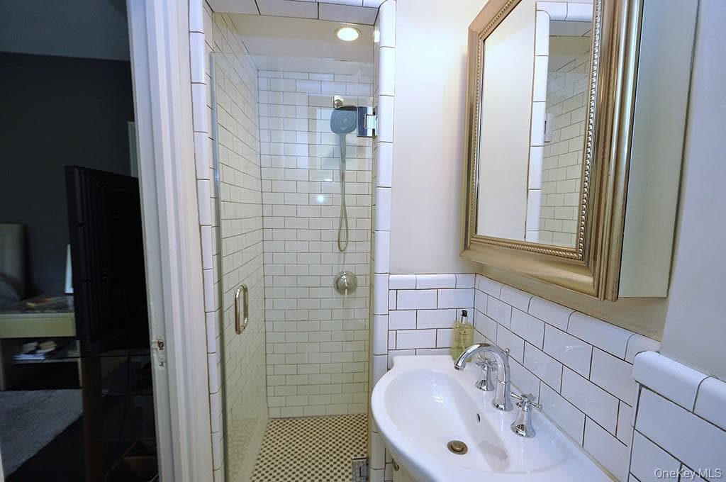 143 Garth Road Unit: 4N thumbnail 21
