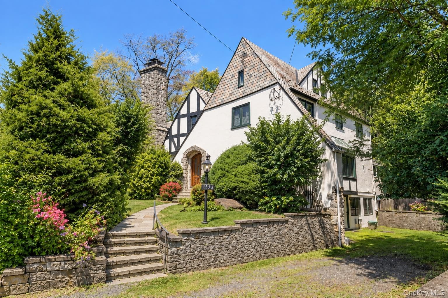 133 Bon Air Avenue, New Rochelle