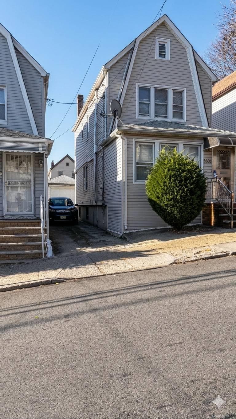 8608 144th Street photo 1